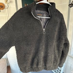 NWOT women’s fuzzy half zip sweater size L